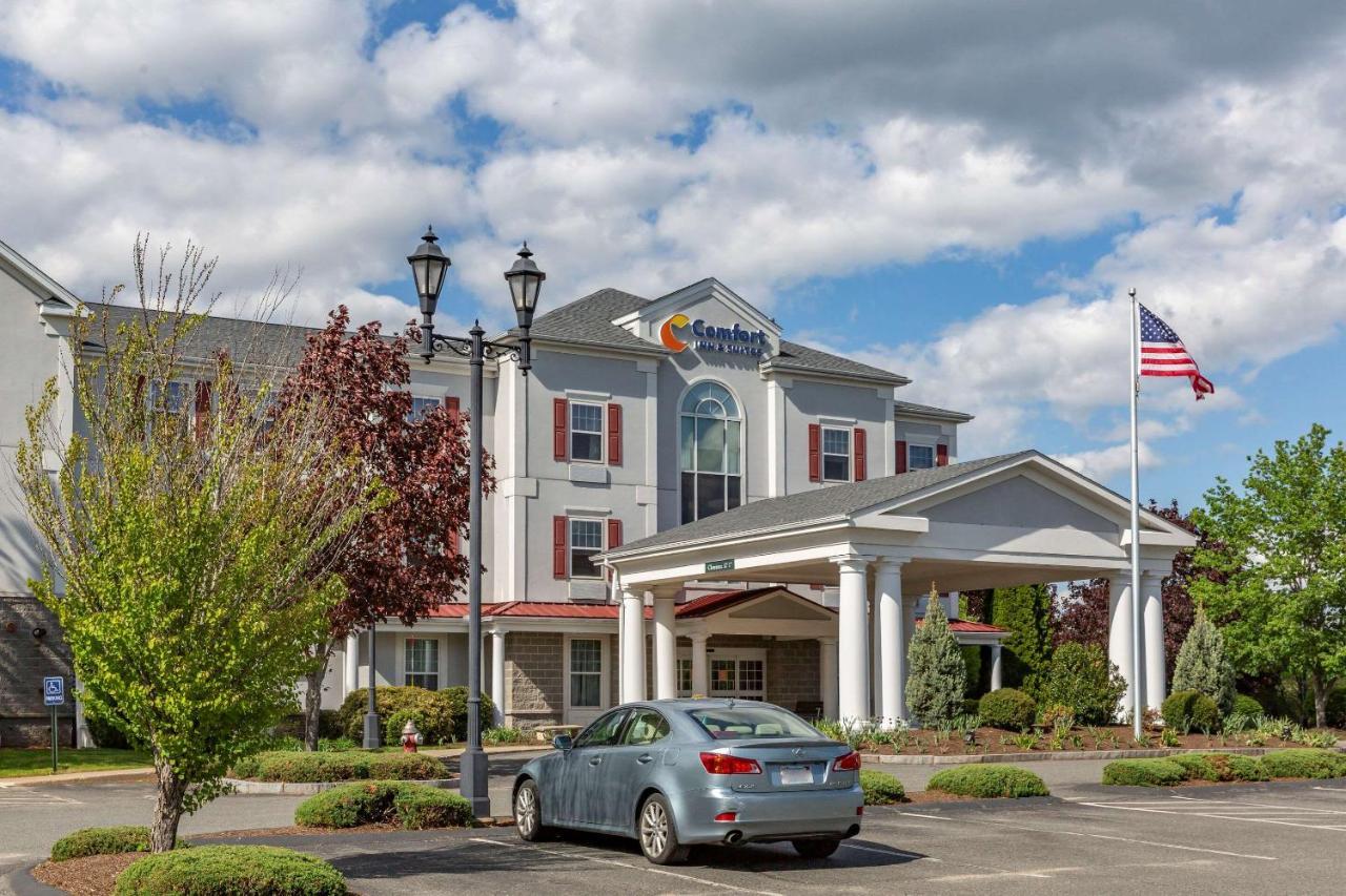 Comfort Inn & Suites Hadley Exterior photo